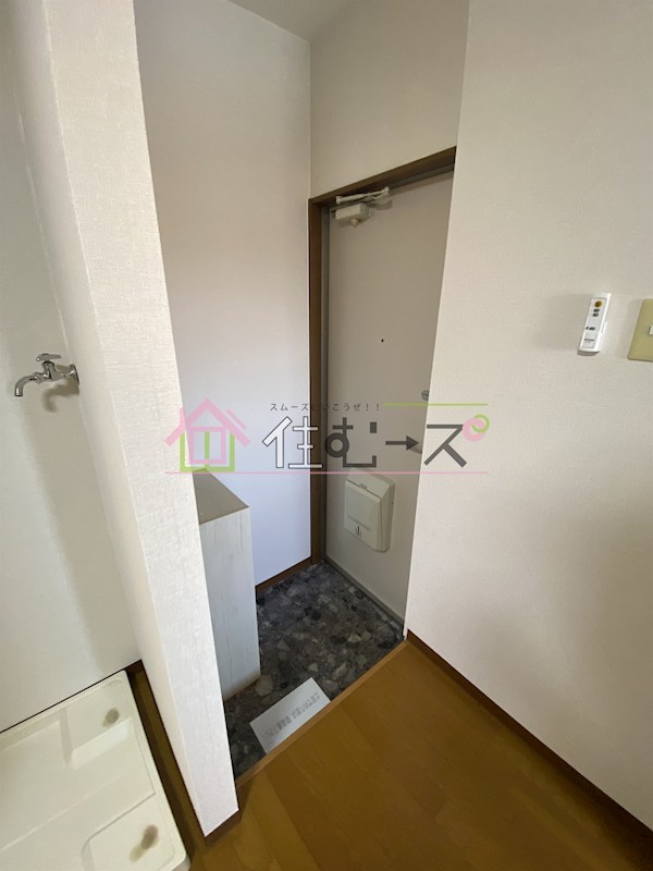 三津屋北マンション 玄関