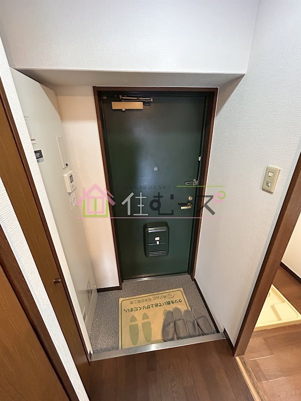 エミネンスパレス 玄関