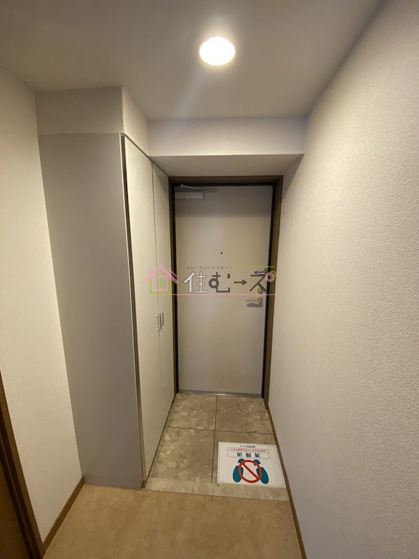 アスリート本町西 玄関