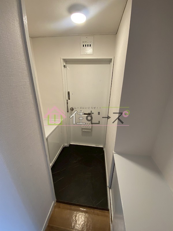シルバーハイツ鷺洲 玄関