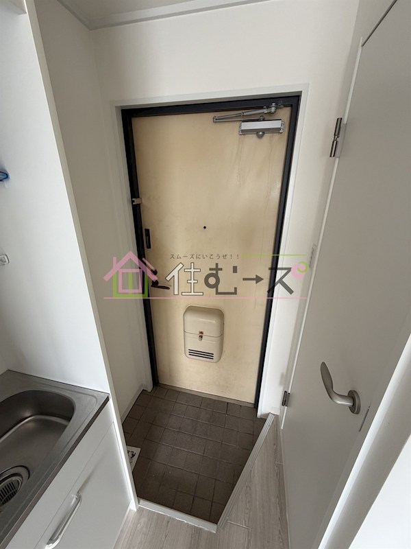 清水728ハイツ 玄関