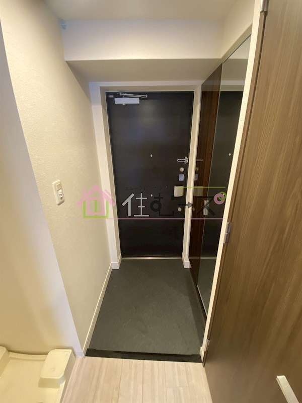 プレサンスOSAKA DOMECITYビーツ 玄関