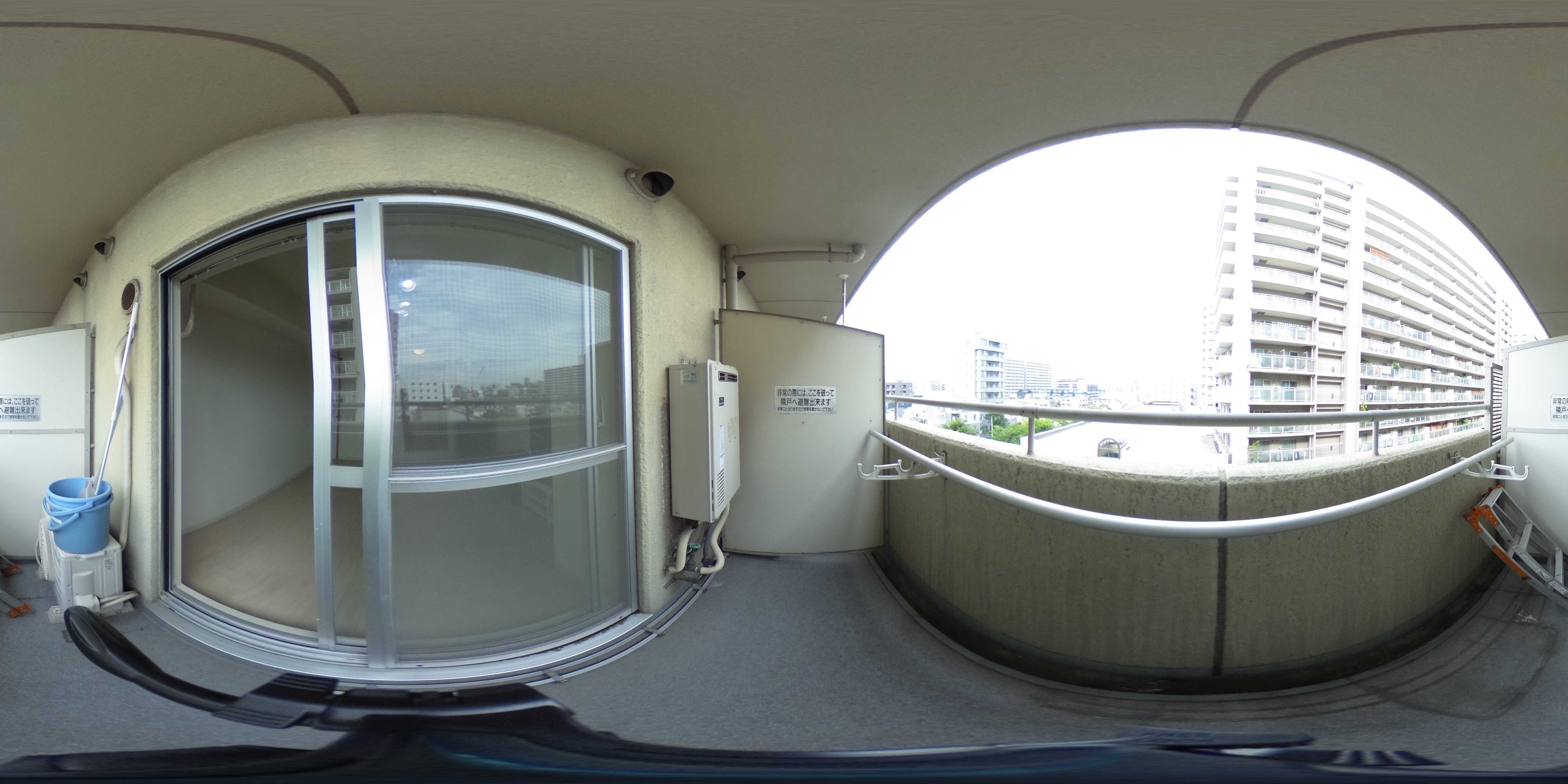 ファミールハイツ北大阪5号棟弐番館 ベランダ