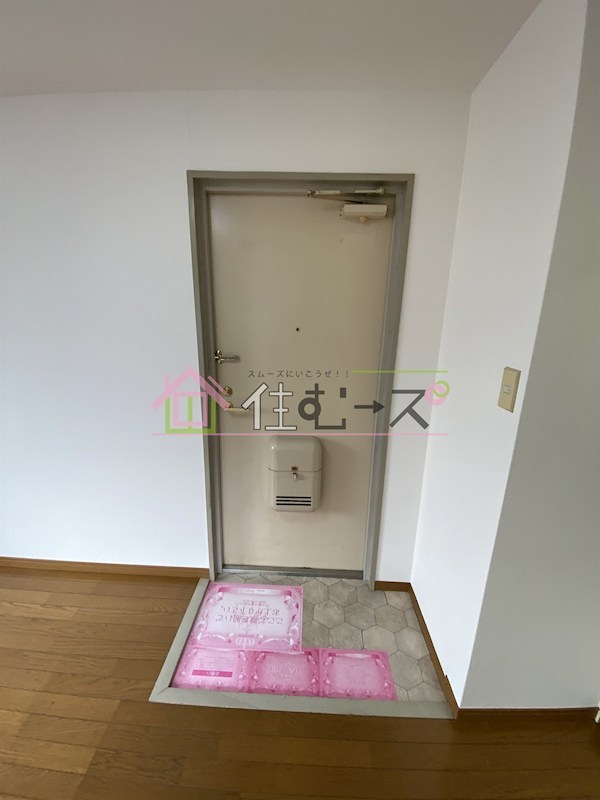 リバーヒル大桐 玄関
