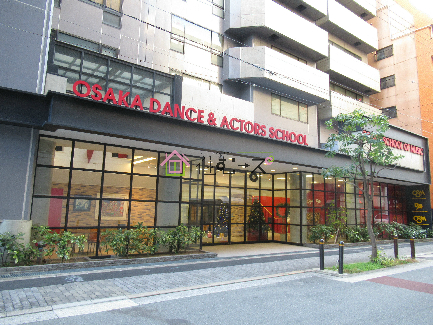 エルプレイス本町 専門学校