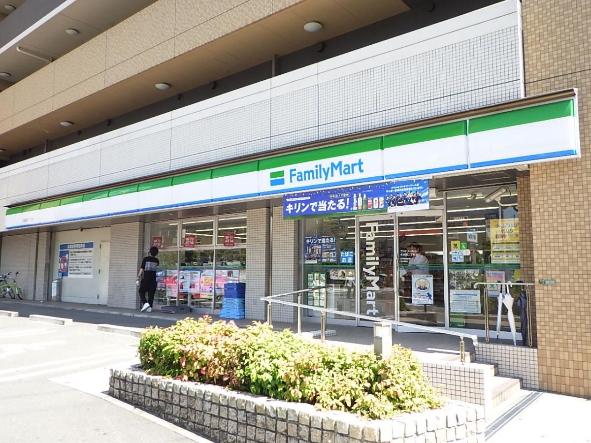 エステムコート梅田茶屋町デュアルスペース コンビニ