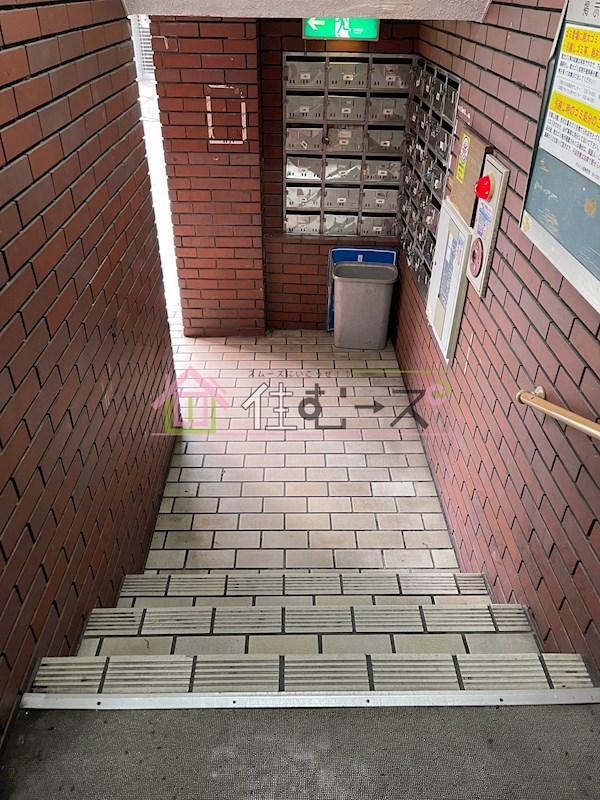 コーポウエスト神路 ロビー