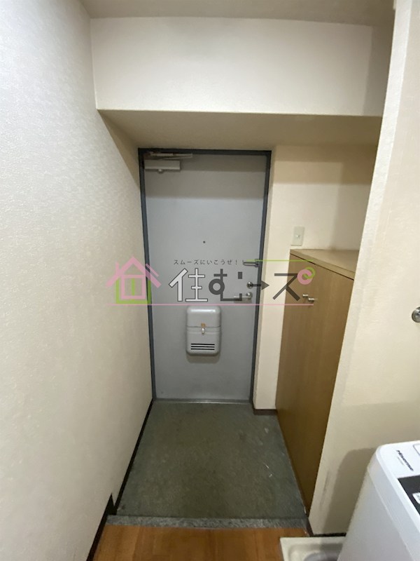 エスリード難波  玄関