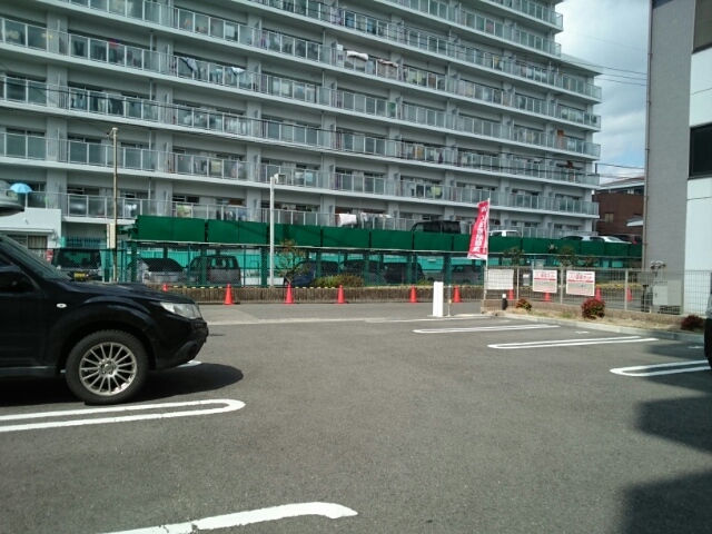 アーバンツァ 駐車場