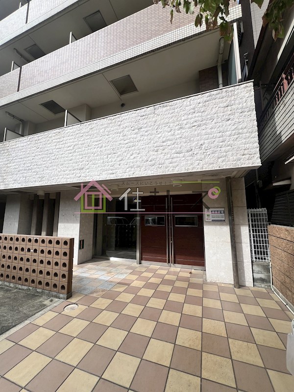 エステムヒルズ新大阪 エントランス