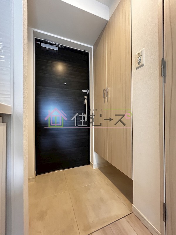 S-RESIDENCE阿波座West 玄関