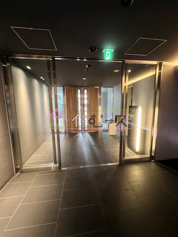 S-RESIDENCE阿波座West ロビー