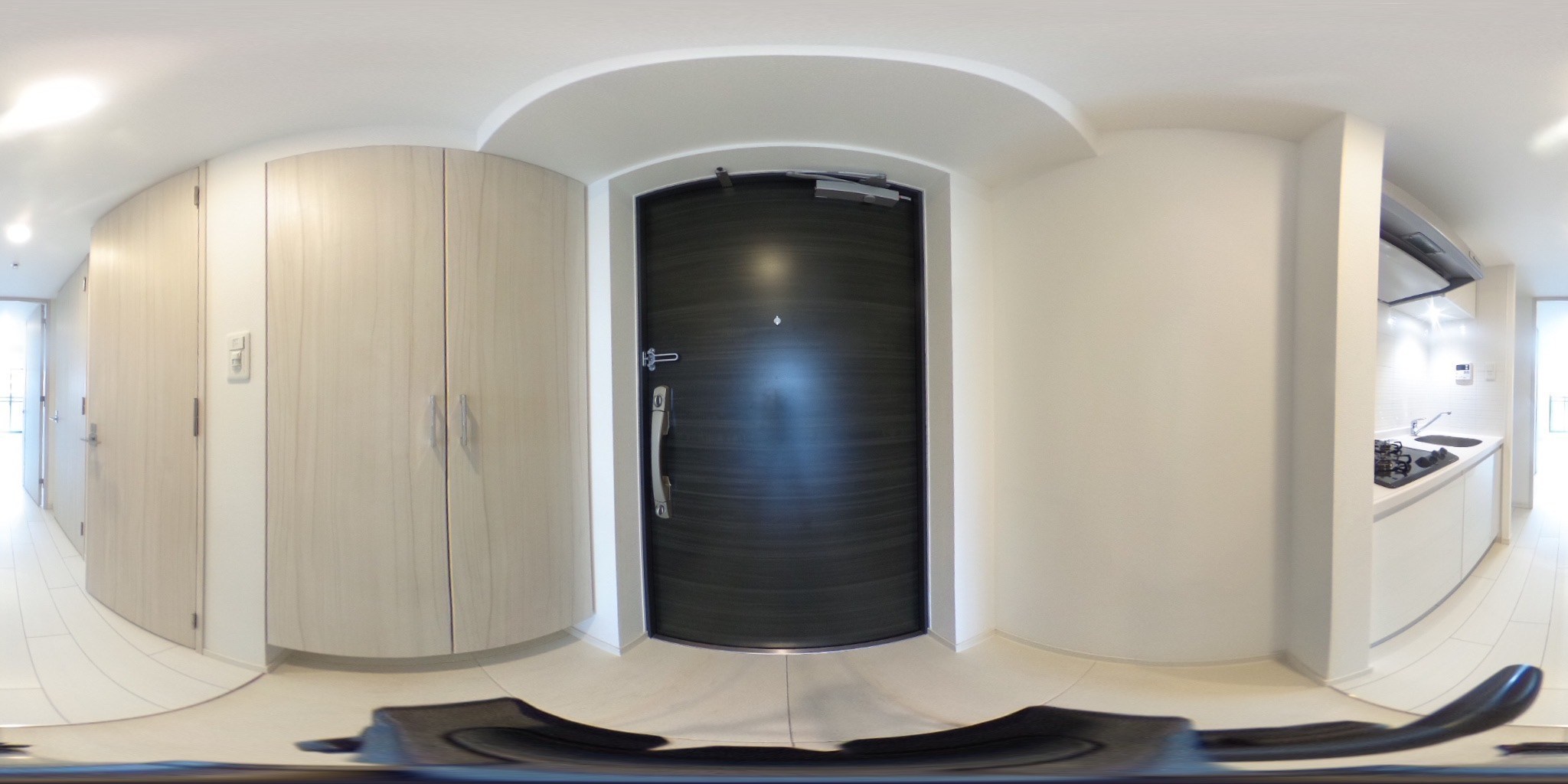 S-RESIDENCE阿波座West 玄関