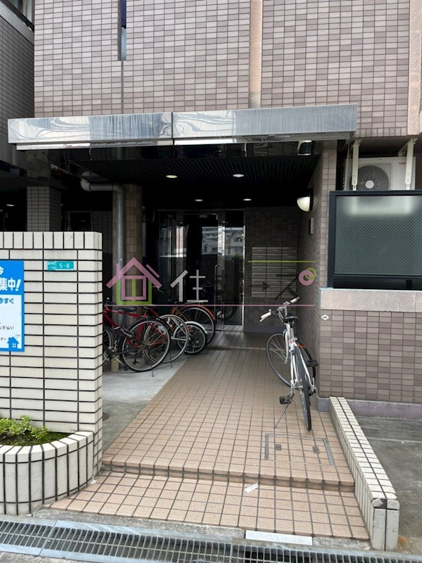 リバティー御幸 エントランス