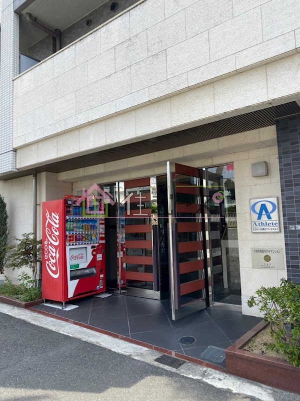 アスリート本町リバーウエスト エントランス