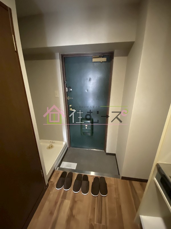 ヴィラージュ元町 玄関