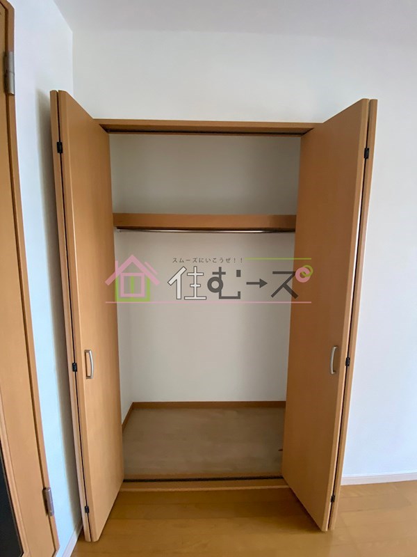 ワイズコート難波ウエスト 収納