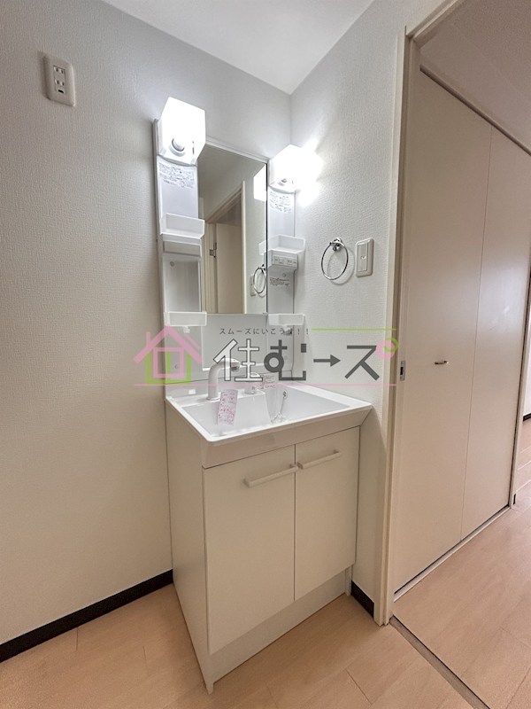グランパシフィック堀江WEST 洗面所
