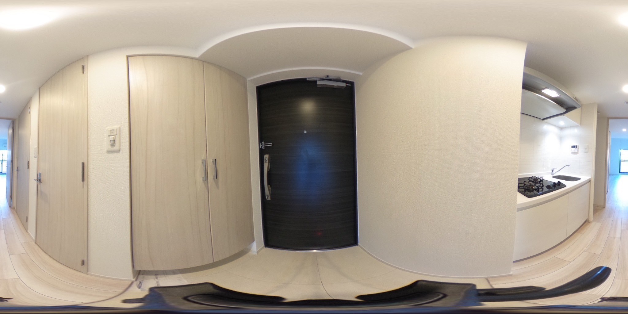 S-RESIDENCE阿波座West 玄関