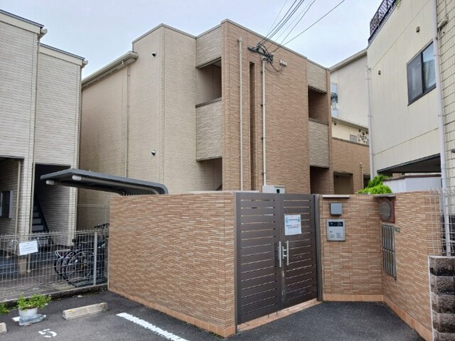 カームリー トスィーム 外観