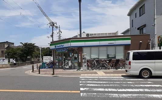 カームリー　トスィーム その他