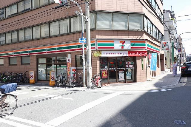 エスリード梅田東 コンビニ