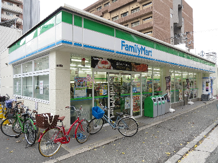 QCフラット北堀江 コンビニ