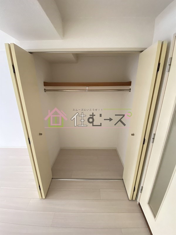 クレセントコート難波 収納
