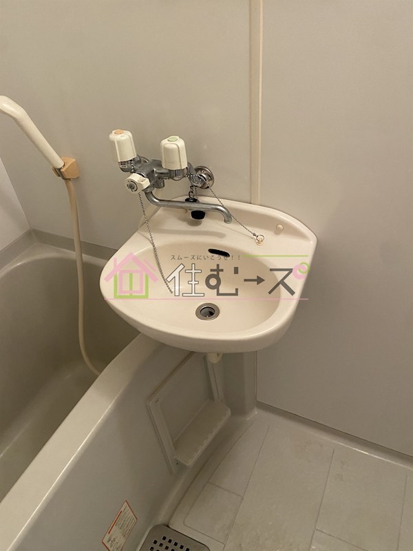 エスティライフ難波西 洗面所