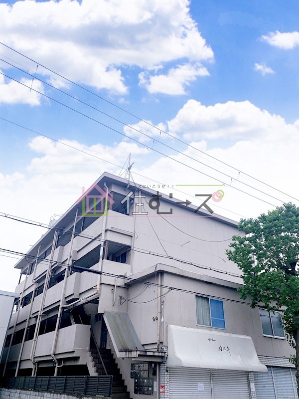 アローハイツ 外観
