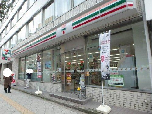 エスリード東梅田 コンビニ