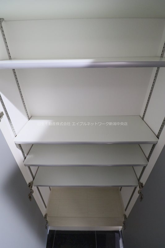 S-FORT新潟本町 収納