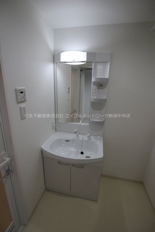 S-FORT新潟本町 洗面所