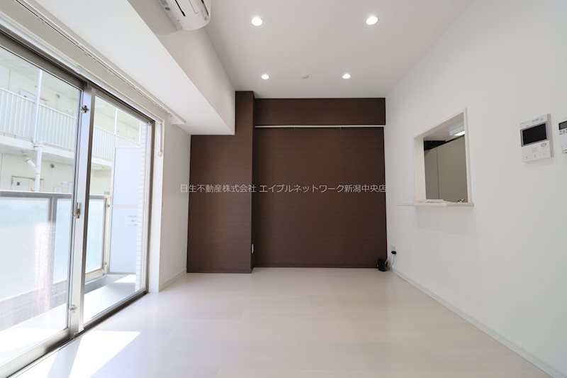 S-FORT新潟本町 リビング