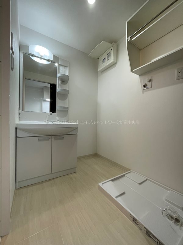 S-FORT新潟本町 洗面所