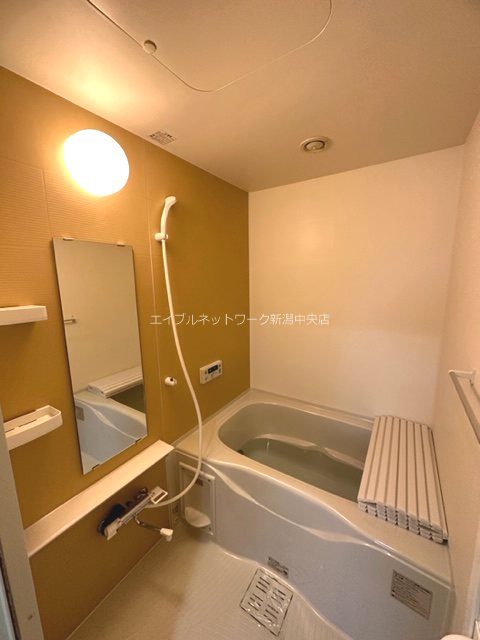 アテンドビル(プレミエール駅南) 風呂画像