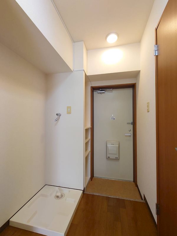 ウォーターフロント礎町 玄関