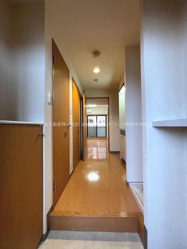 BUENA上大川前通3番町 玄関