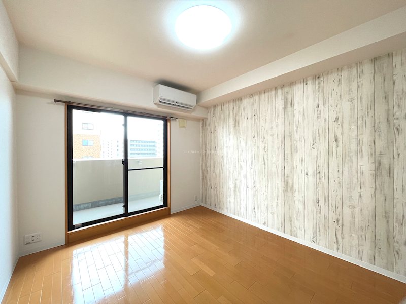 BUENA上大川前通3番町 リビング