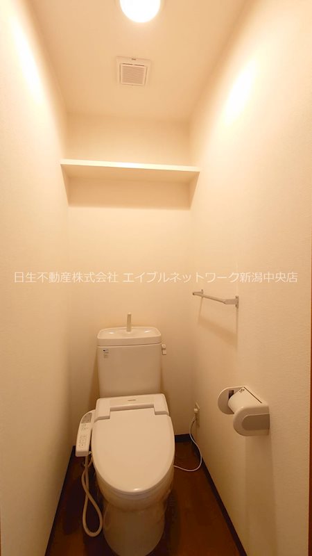 ウォーターフロント礎町 トイレ