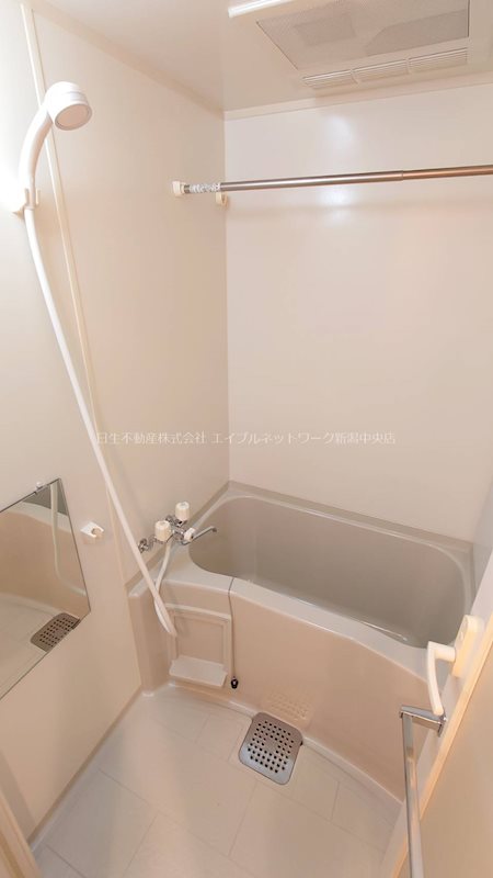 BUENA川端町4丁目壱番館 風呂画像