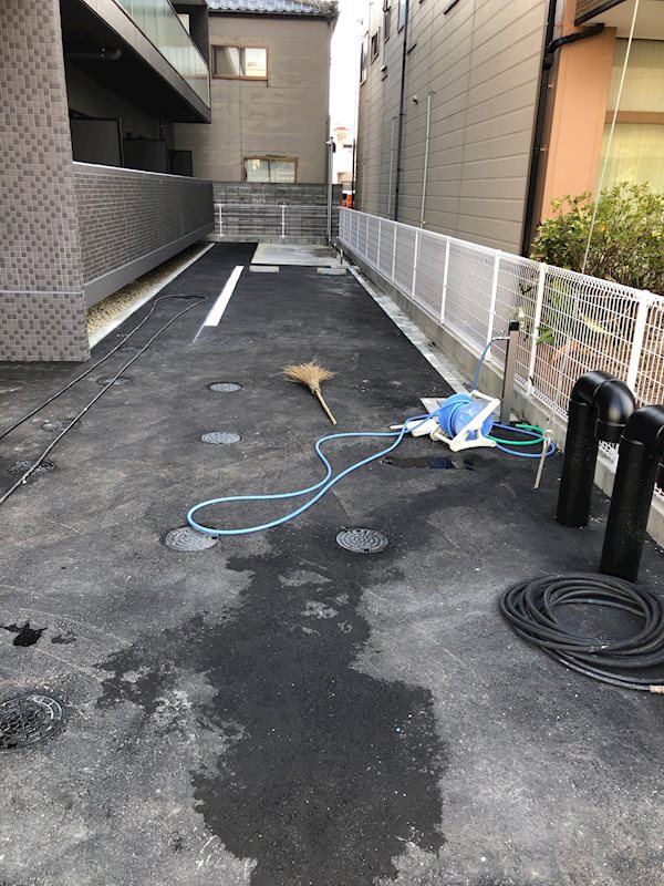 BUENA上大川前通8 駐車場