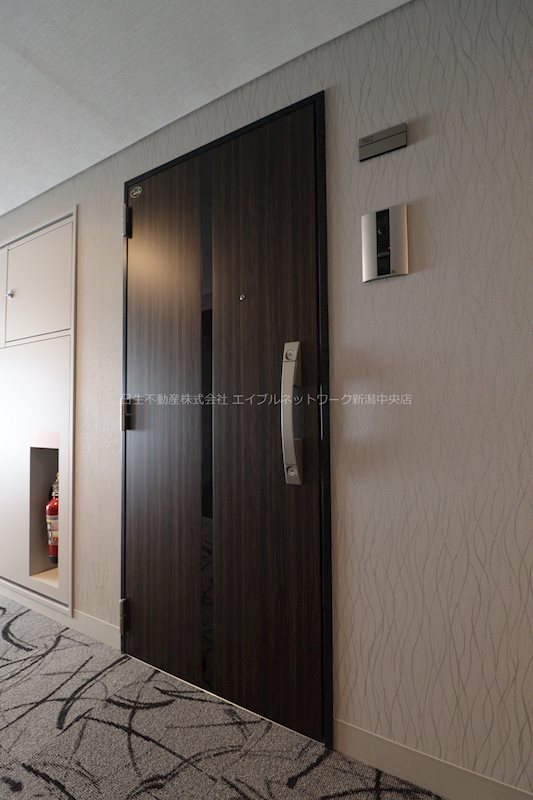 ロンドベル古町6番町 玄関