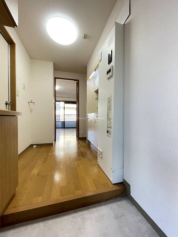 シャトー上大川前 玄関