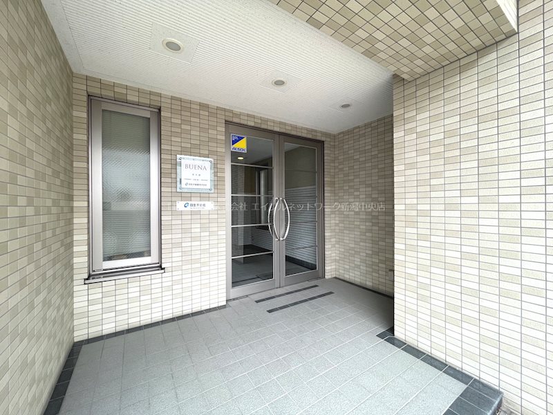 BUENA東大通 エントランス