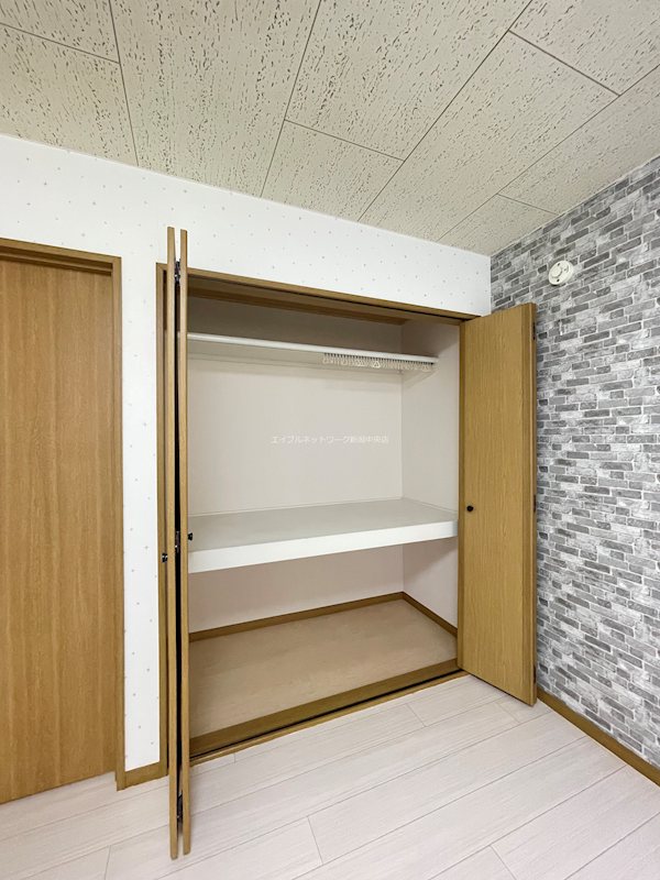 カルティエラタンB棟 収納