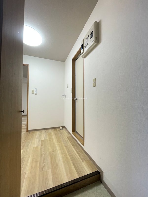 シャトー上大川前 玄関