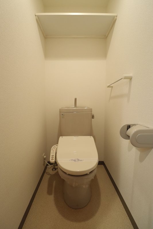 BUENA川端町4丁目壱番館 トイレ