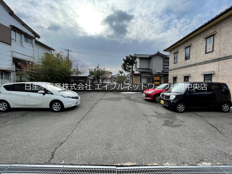 ステージア21 駐車場