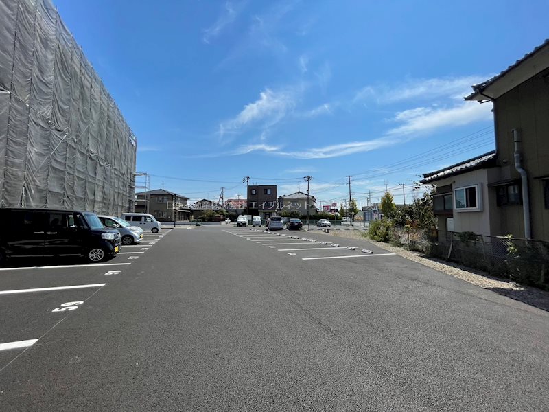 ヴェルシティ河渡 駐車場